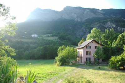 Location saisonniere de vacances maison Colmars les Alpes